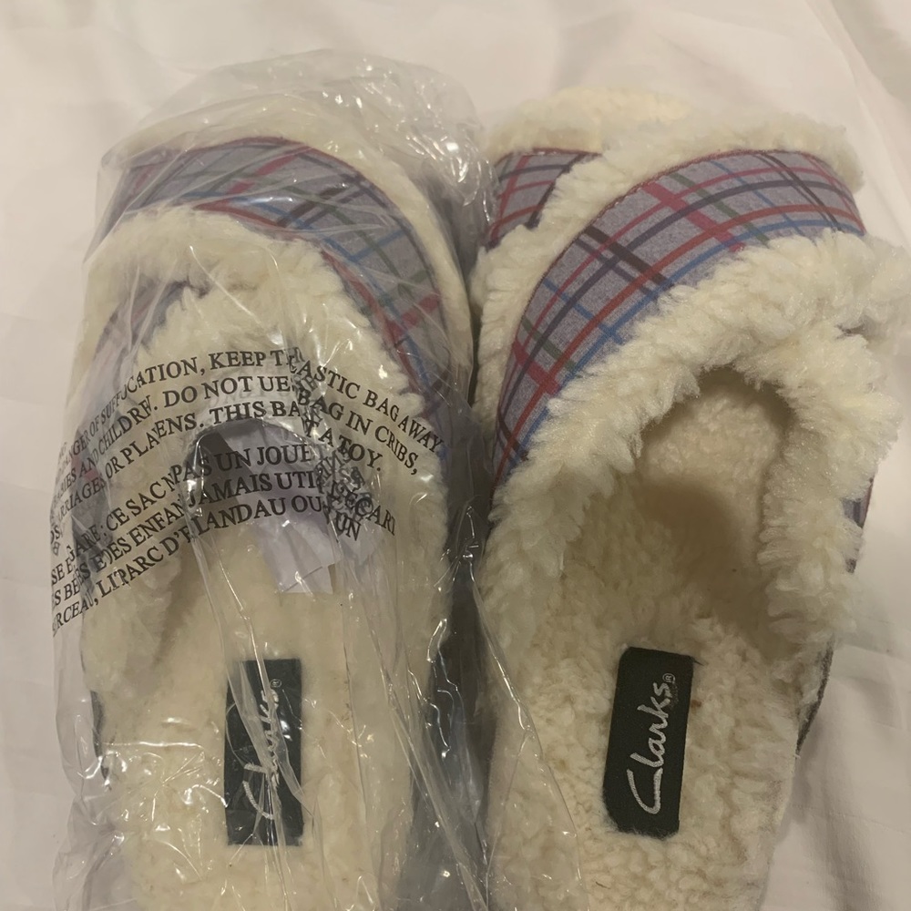 Clarks NEW slippers size 9 plaid grey pink.  Slip on. Slides.  Furry.